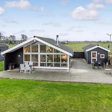 Lovely In With Kitchen Ferienhaus