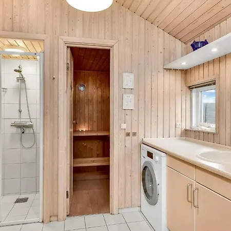 Schönes Haus In Mit Sauna Fredericia