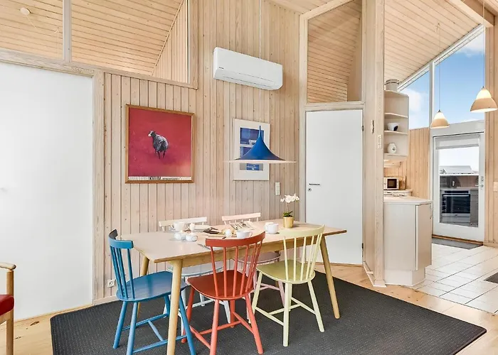 Semesterbostad Lovely In With Kitchen *